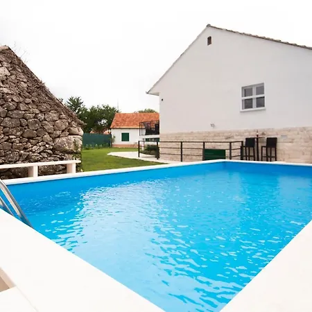 Hébergement de vacances Holiday Relax *